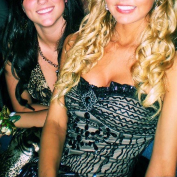 Alyce Paris | Black/Nude Prom Dress. - Picture 6 of 8